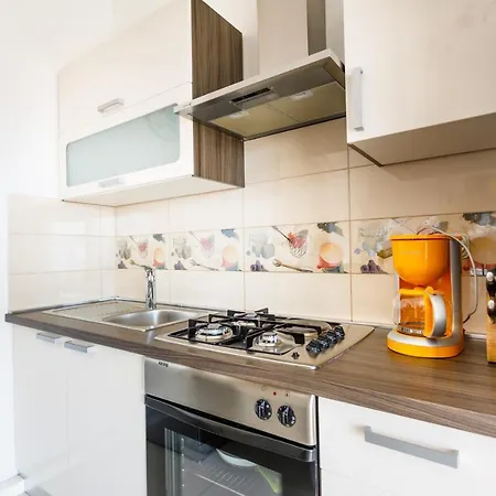 Apartman Iris & Elena