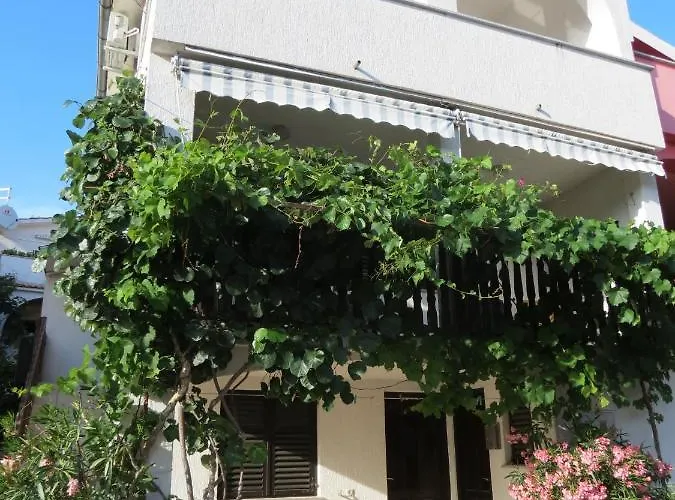 Apartament Iris & Elena *
